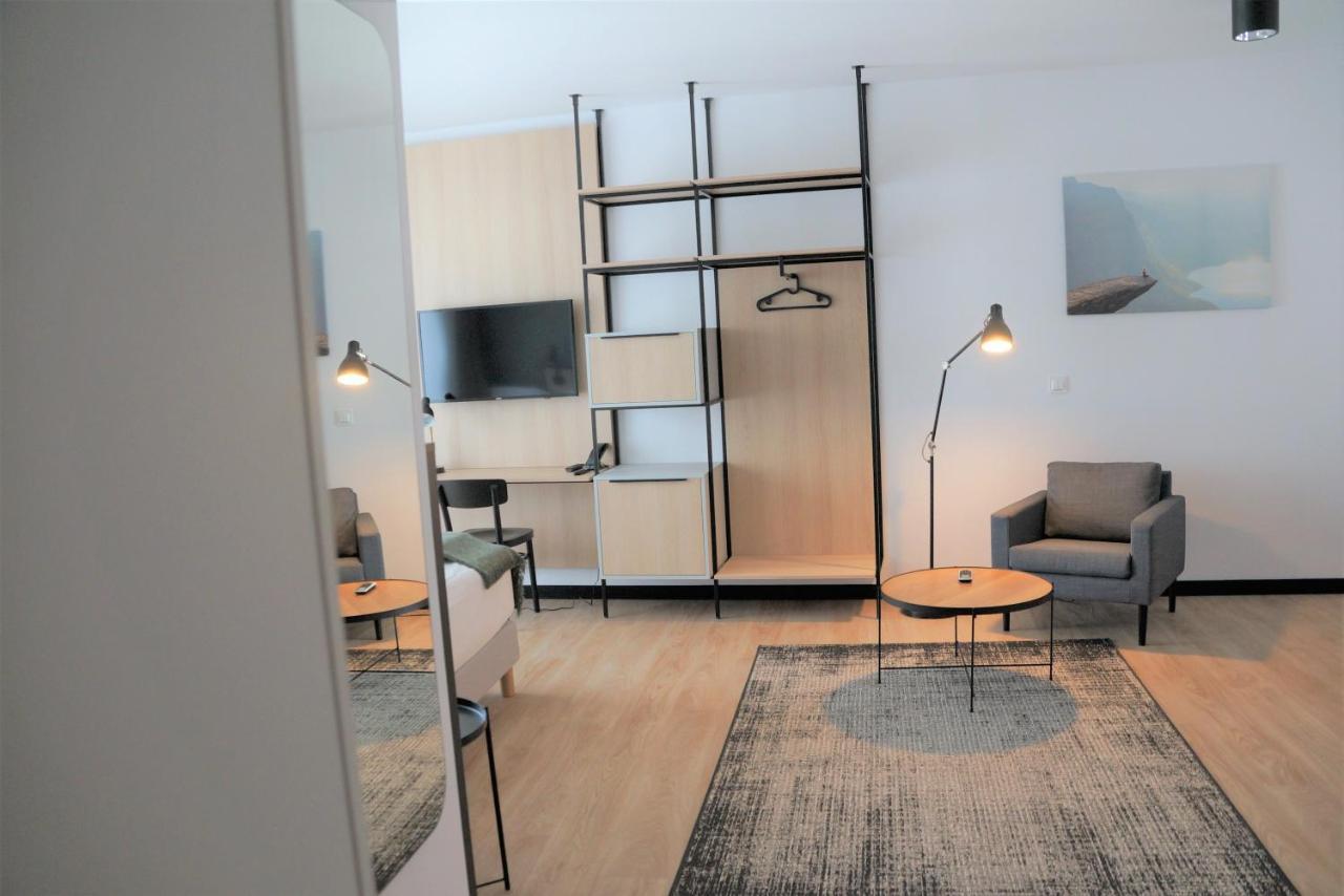 Apartamenty Zamoyskiego Warszawa Stadion Luaran gambar